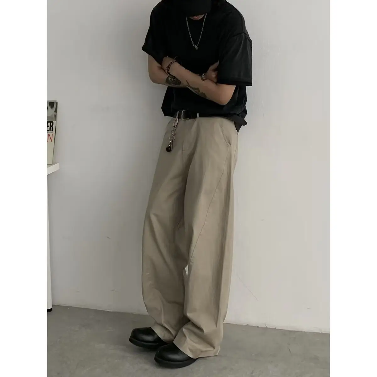 Мужские повседневные широкие брюки в американском стиле, модные спортивные штаны, осенне-зимние свободные длинные брюки с вставками, широкие спортивные брюки
Мужские повседневные широкие брюки в американском стиле, модные спортивные штаны, осенне-зимние свободные длинные брюки с вставками, широкие спортивные брюки