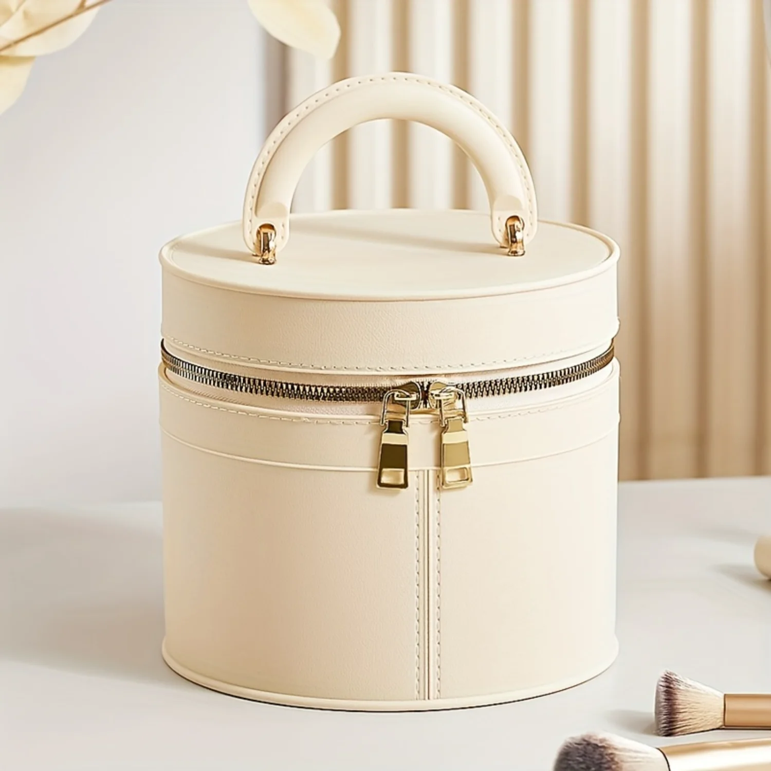 Round Makeup Case, Portable Cosmetic Box With Handle, Elegant Travel Organizer, Durable Vanity Case With Zipper Closure
Round Makeup Case, Portable Cosmetic Box With Handle, Elegant Travel Organizer, Durable Vanity Case With Zipper Closure
