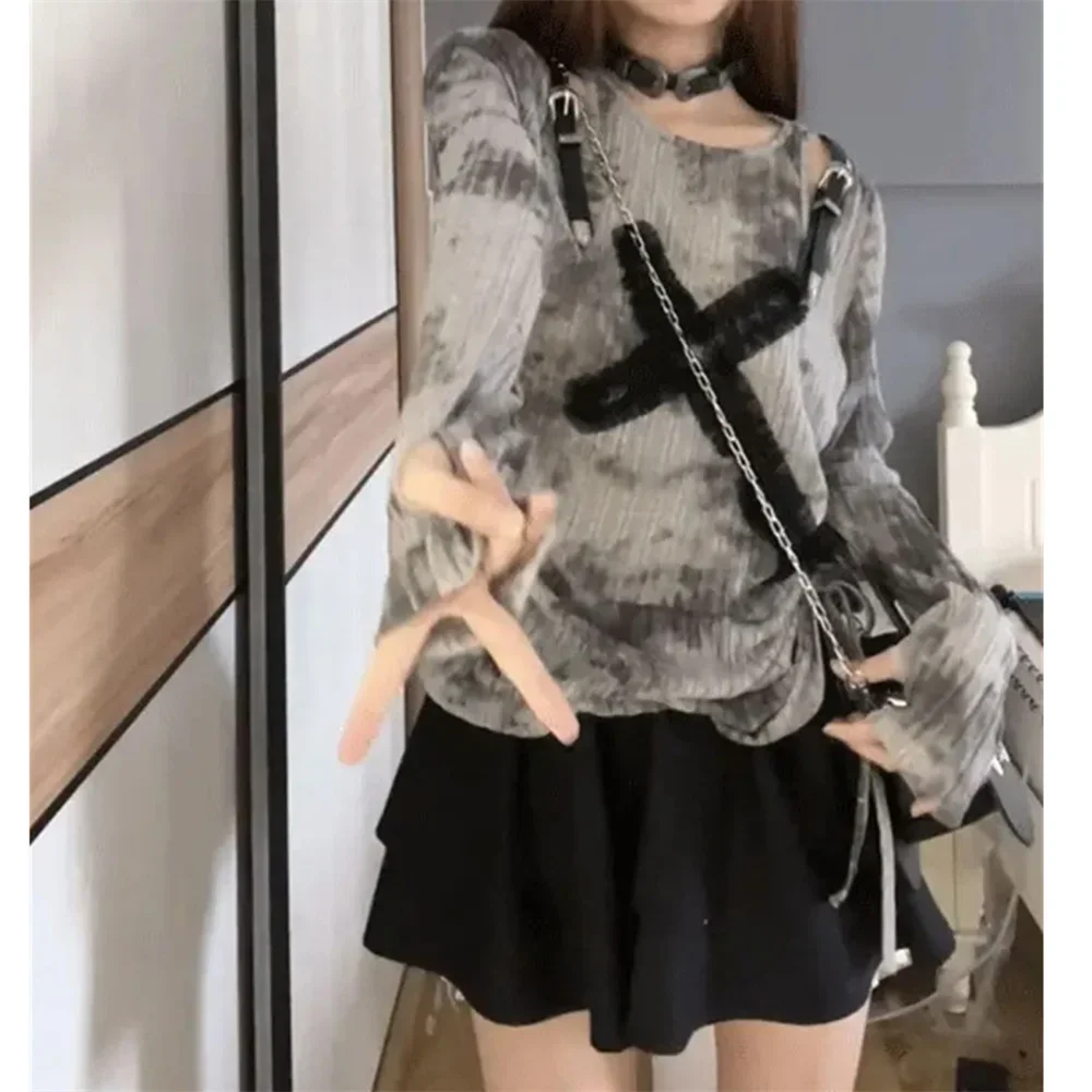 2025 Women Vintage Goth Aesthetic Tie Dye Long Sleeve Tees Gothic Off Shoulder T Shirts Grunge Harajuku Y2k Lace Tops Female
2025 Women Vintage Goth Aesthetic Tie Dye Long Sleeve Tees Gothic Off Shoulder T Shirts Grunge Harajuku Y2k Lace Tops Female