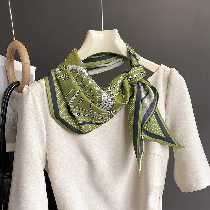 2023New European and American style simple and elegant-shaped scarf women, suitable spring and autumn commuting,
2023New European and American style simple and elegant-shaped scarf women, suitable spring and autumn commuting,