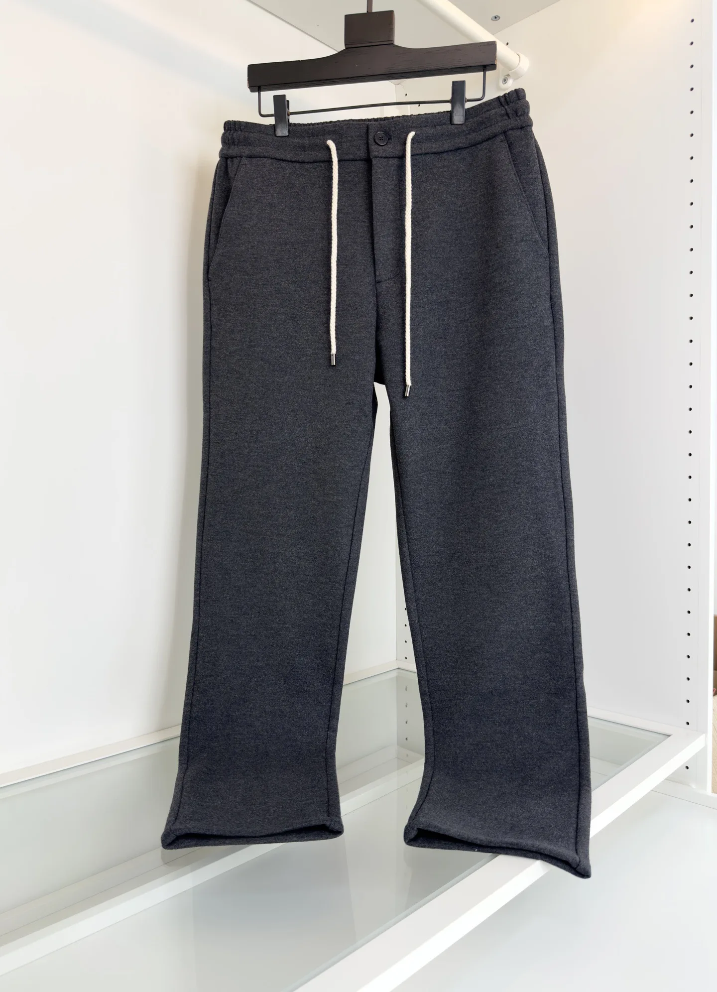 Thiened шерстяные классические прямые повседневные брюки для мужчин, простые удобные теплые длинные брюки для бизнеса, осень-зима
Thiened шерстяные классические прямые повседневные брюки для мужчин, простые удобные теплые длинные брюки для бизнеса, осень-зима