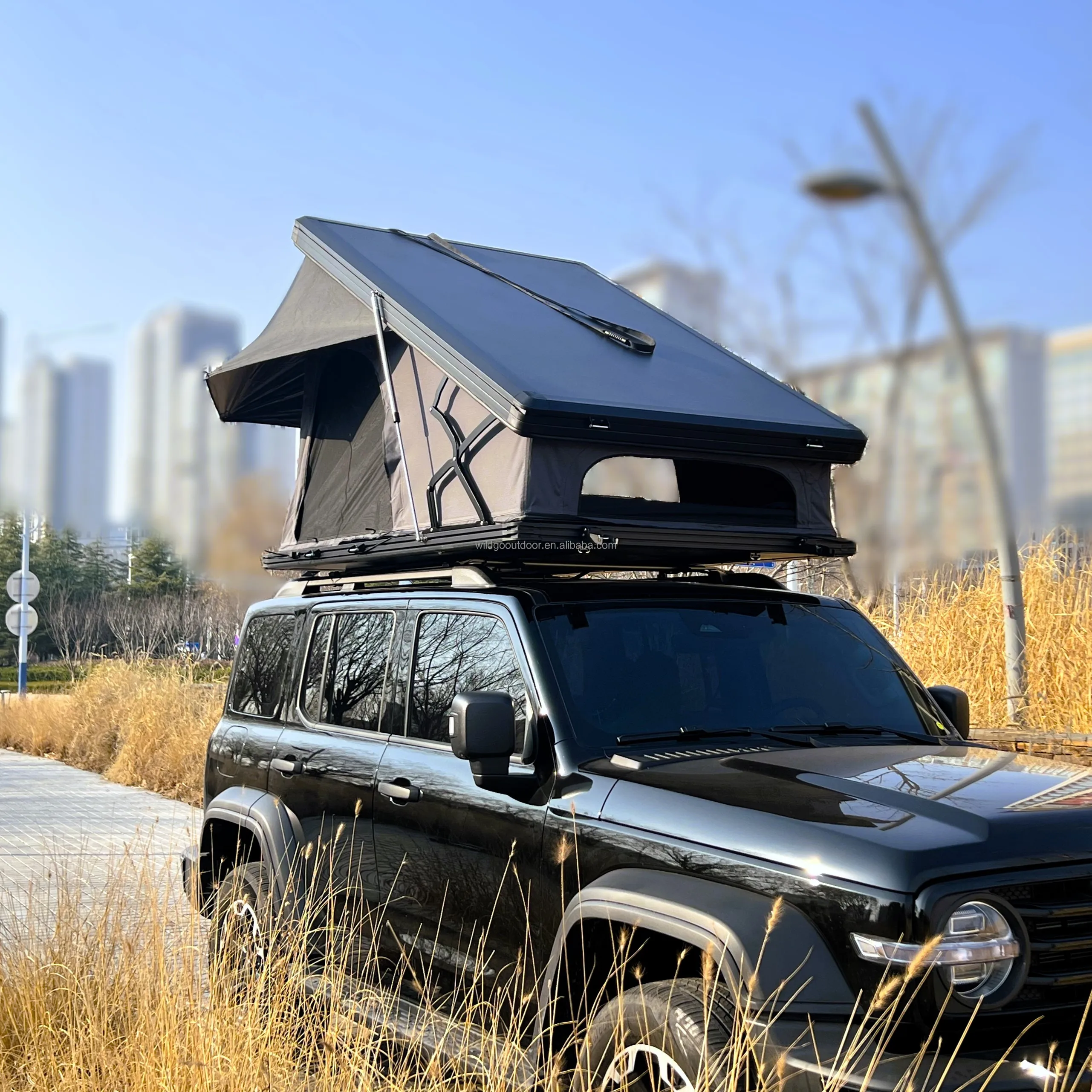 Factory Wholesale Foldout Design Large Space Aluminum Roof Top Tent Fast Open Lightweight Rooftop Tent Hard Shell with LED
Factory Wholesale Foldout Design Large Space Aluminum Roof Top Tent Fast Open Lightweight Rooftop Tent Hard Shell with LED
