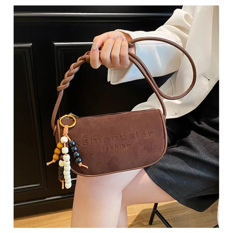 Modish Women's Crossbody-Bag Made Of Geranium-Patterned Leather Boasting Trendy Switzerland Famous Lasting
Modish Women's Crossbody-Bag Made Of Geranium-Patterned Leather Boasting Trendy Switzerland Famous Lasting