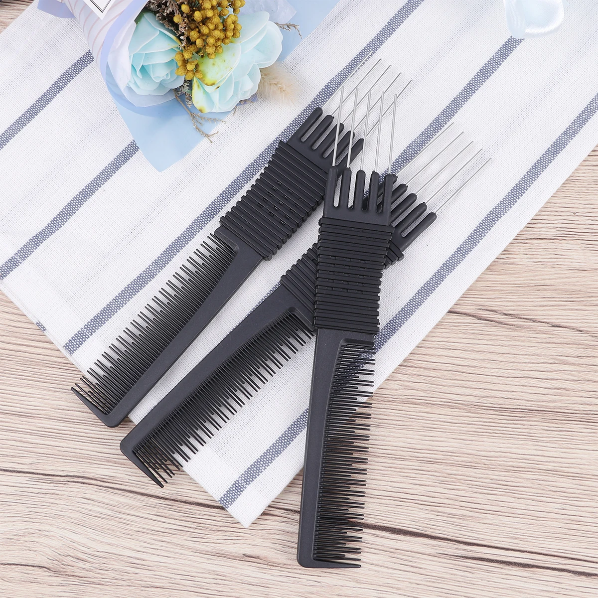 3pcs Anti-Static Hair Cutting Comb Set Rat-Tail Comb For Salon Home Use Durable Plastic Hairdressing Tool Fine Thick Curly Hair
3pcs Anti-Static Hair Cutting Comb Set Rat-Tail Comb For Salon Home Use Durable Plastic Hairdressing Tool Fine Thick Curly Hair
