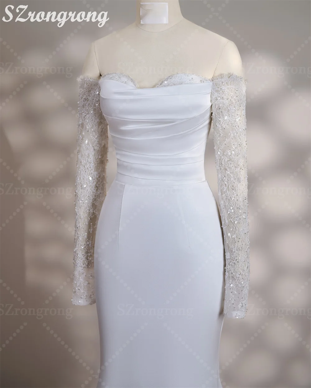 Custom Made Sweetheart Collar Long Sleeve Sequins Lace Wedding Dress Sheath Long Sleeve Bridal Dress with Train robes de soirée
Custom Made Sweetheart Collar Long Sleeve Sequins Lace Wedding Dress Sheath Long Sleeve Bridal Dress with Train robes de soirée