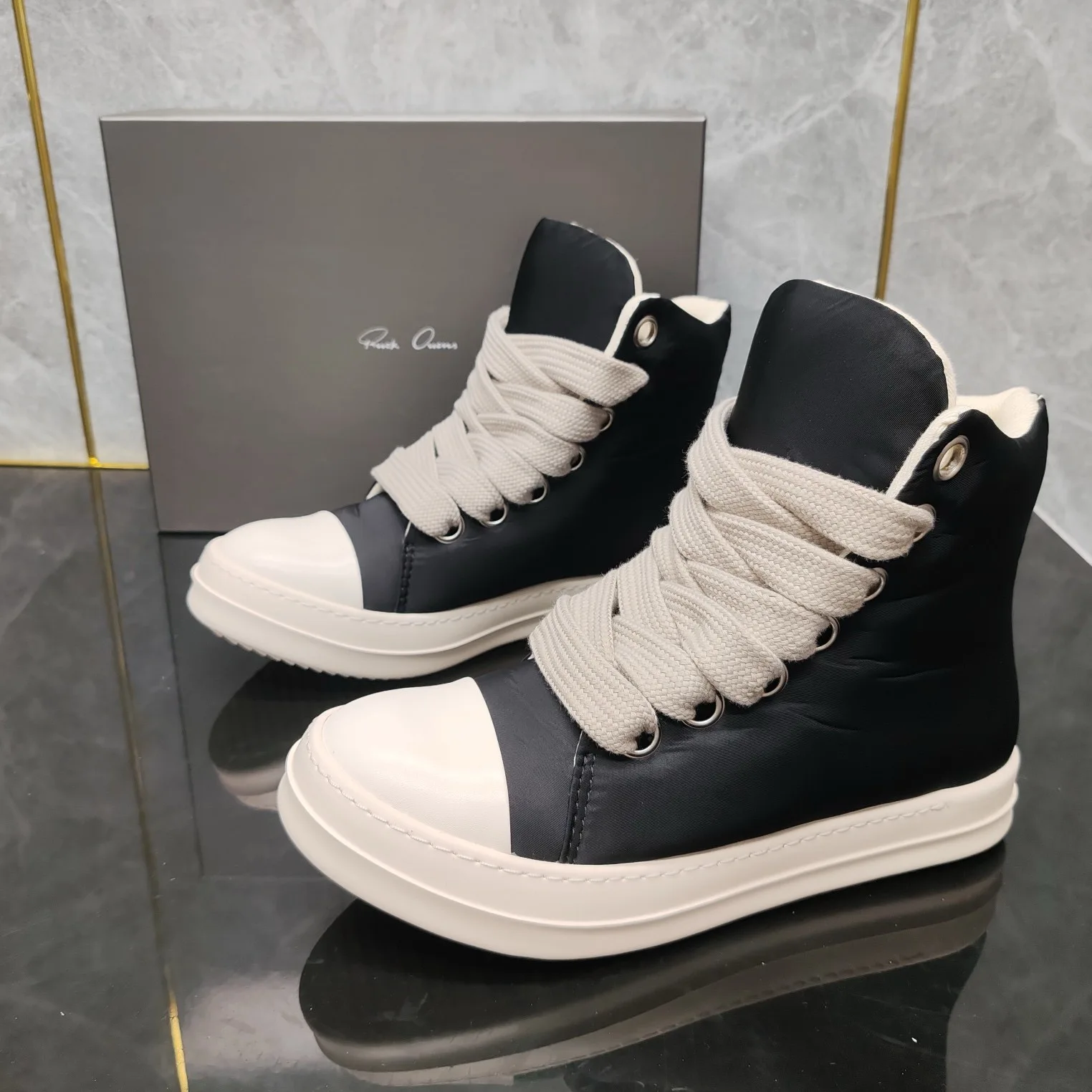 Ricks shoes Black Top Jigglypuff Bread Shoes Keep Warm Winter Joker Men's Shoes and Women's Shoes Couples men shoes 2024 style
Ricks shoes Black Top Jigglypuff Bread Shoes Keep Warm Winter Joker Men's Shoes and Women's Shoes Couples men shoes 2024 style