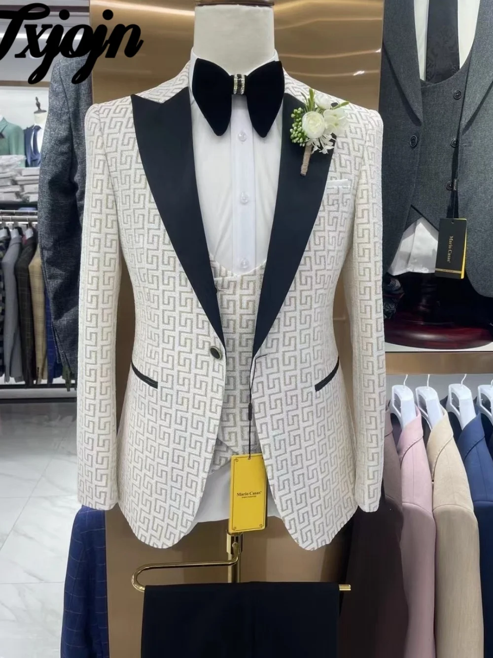 Luxury Jacquard Men Suit Set 2025 3PCS Classic Single Breasted Men Office Suit Formal Groomsmen For Business Wedding Suit Custom
Luxury Jacquard Men Suit Set 2025 3PCS Classic Single Breasted Men Office Suit Formal Groomsmen For Business Wedding Suit Custom