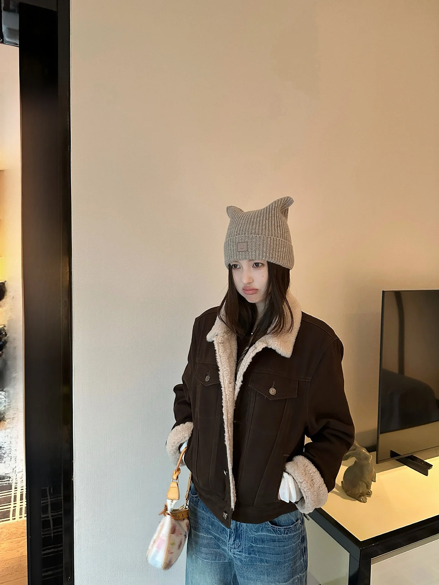 NingSi женская джинсовая куртка на подкладке Fce, повседневная облегающая теплая верхняя одежда, длинная застежка на пуговицах, длина стоячки
NingSi женская джинсовая куртка на подкладке Fce, повседневная облегающая теплая верхняя одежда, длинная застежка на пуговицах, длина стоячки