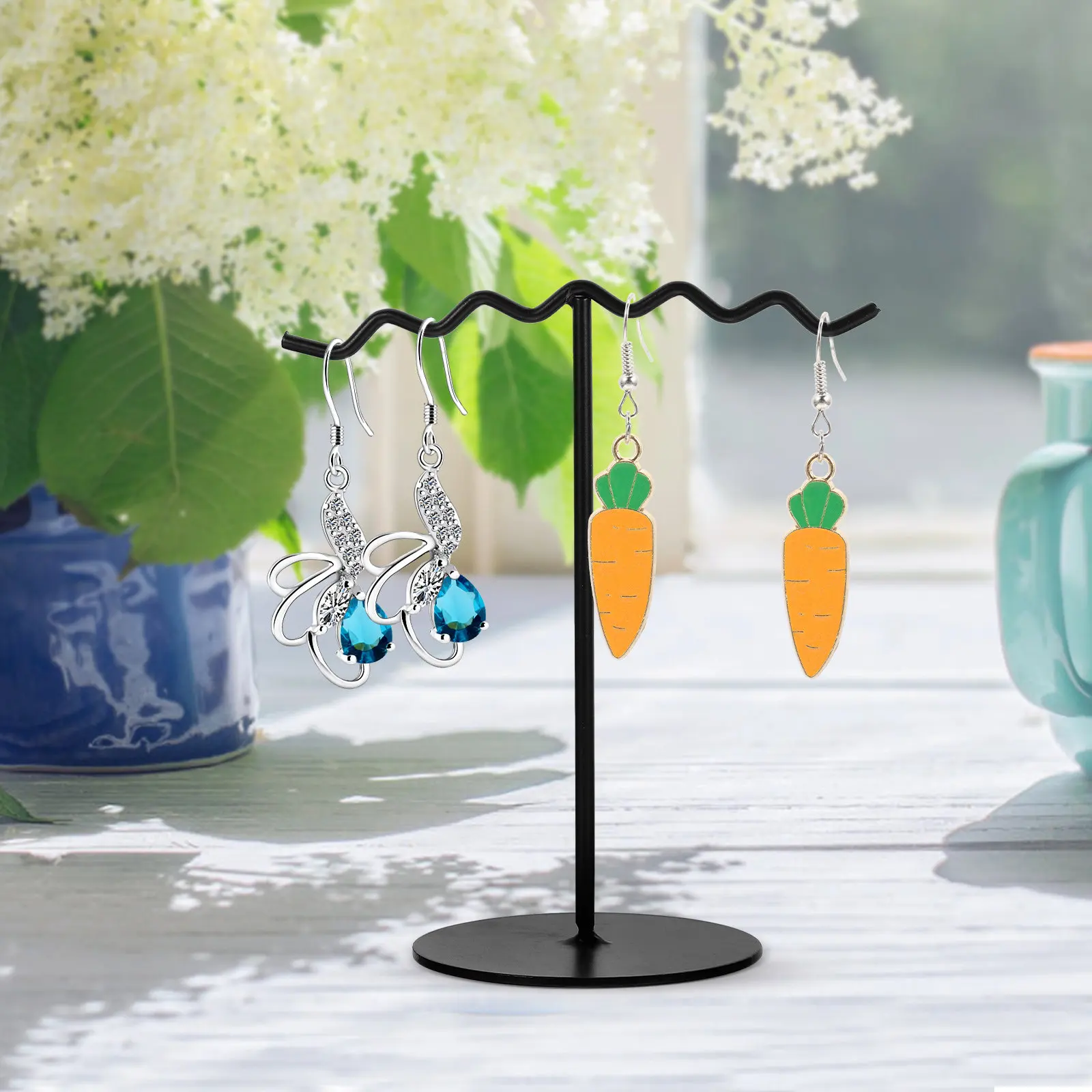 2Pcs Stylish Black Iron Earring Stand Wave Shape Jewelry Display Stand for Home Office Vanity Jewelry Organizer Necklace
2Pcs Stylish Black Iron Earring Stand Wave Shape Jewelry Display Stand for Home Office Vanity Jewelry Organizer Necklace