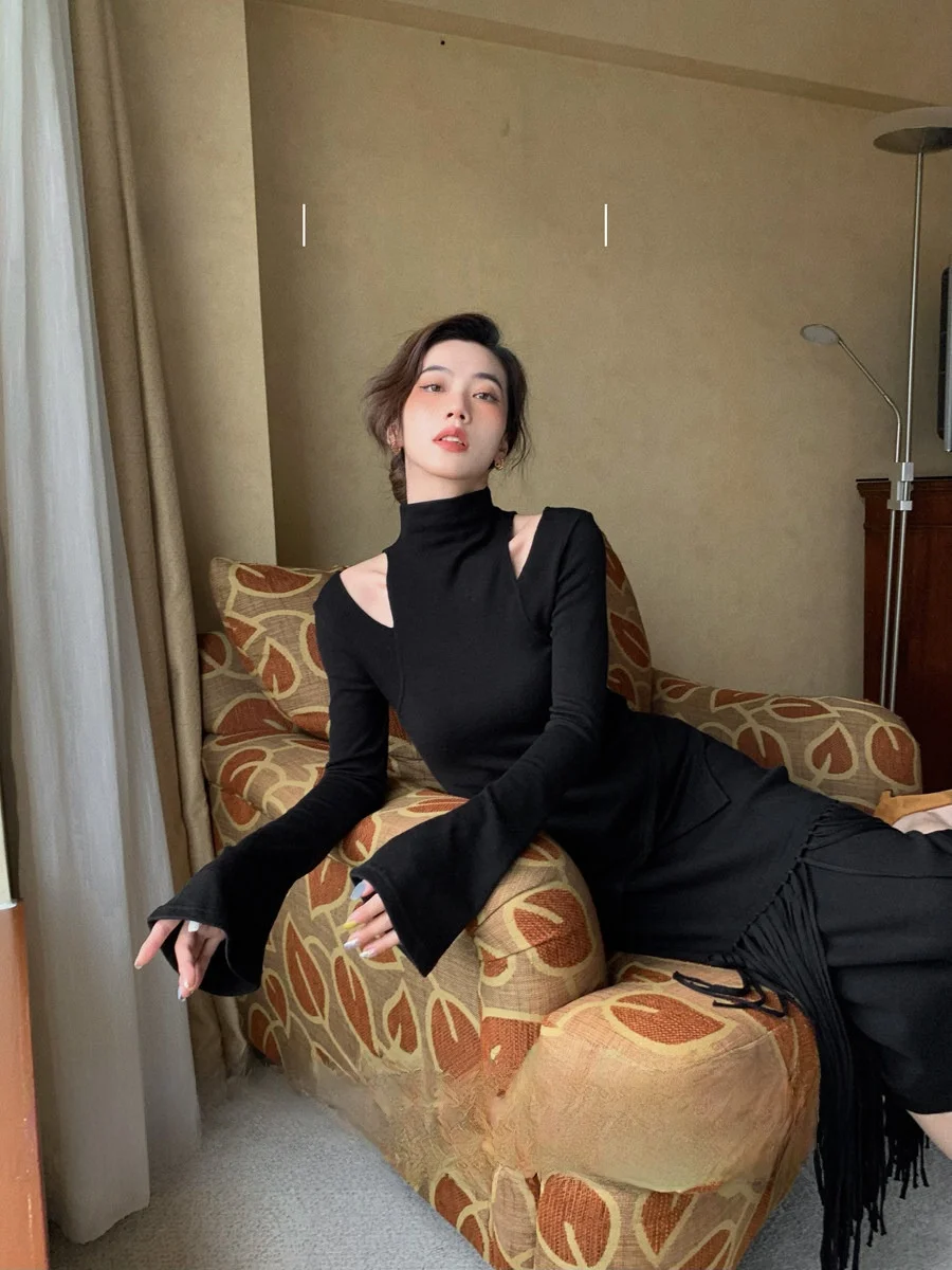 Женский трикотажный топ с вырезами, облегающий, базовый слой, в корейском стиле, для повседневной носки, с высоким круглым вырезом, длинный рукав
Женский трикотажный топ с вырезами, облегающий, базовый слой, в корейском стиле, для повседневной носки, с высоким круглым вырезом, длинный рукав