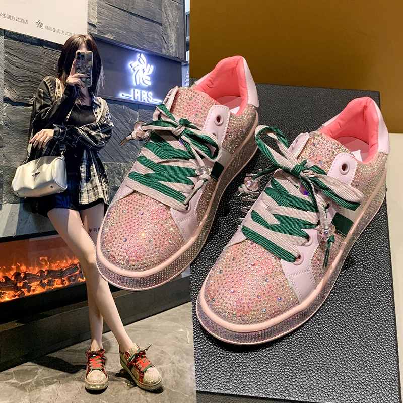 Top Quality Sneakers Women Skating Shoes 2025 Crystal Women Platform Sneakers Fashion Shiny Women's Casual Shoes zapatos mujer
Top Quality Sneakers Women Skating Shoes 2025 Crystal Women Platform Sneakers Fashion Shiny Women's Casual Shoes zapatos mujer