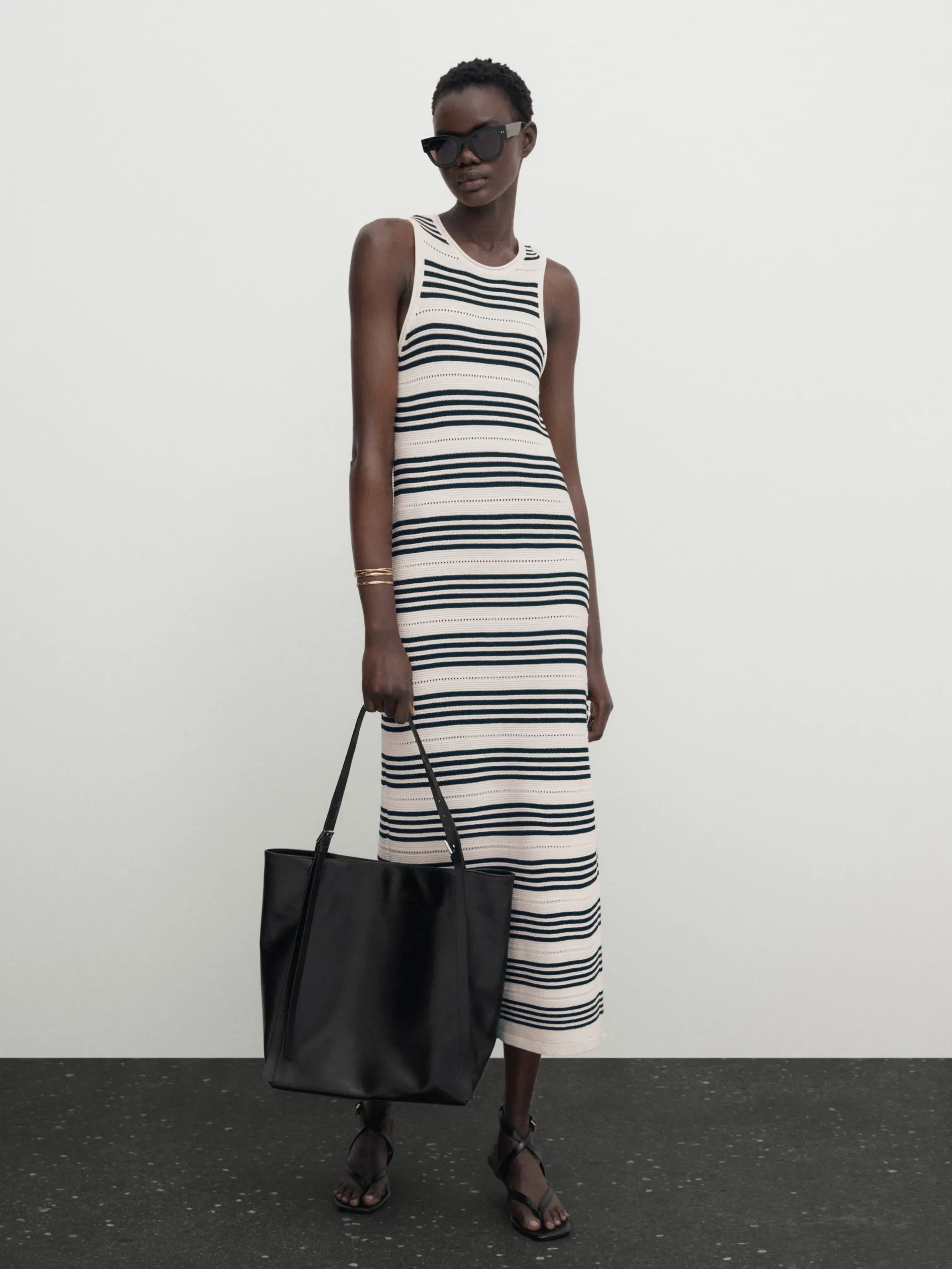 Ethereal MD 2025 massidutti spring new style of Casual commuter slim striped texture knit sleeveless mid-length dress
Ethereal MD 2025 massidutti spring new style of Casual commuter slim striped texture knit sleeveless mid-length dress