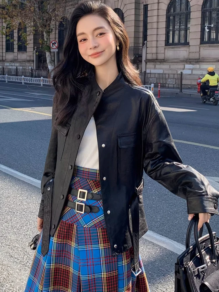 Casual Short Genuine Leather Jackets Women Spring Autumn High-end Simple Stand Collar Soft Black Real Sheepskin Coat with Belt
Casual Short Genuine Leather Jackets Women Spring Autumn High-end Simple Stand Collar Soft Black Real Sheepskin Coat with Belt