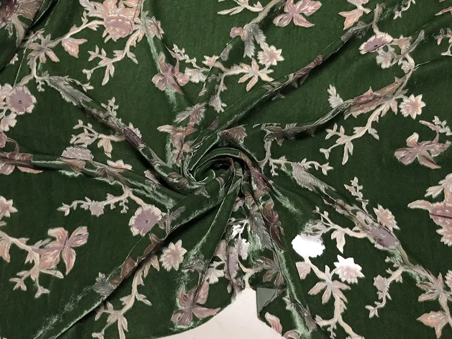 High Quality Real Silk Velvet Fashion Green Bottom with Small Flowers Hollow out Etched-out Fabric Dress Cloth
High Quality Real Silk Velvet Fashion Green Bottom with Small Flowers Hollow out Etched-out Fabric Dress Cloth