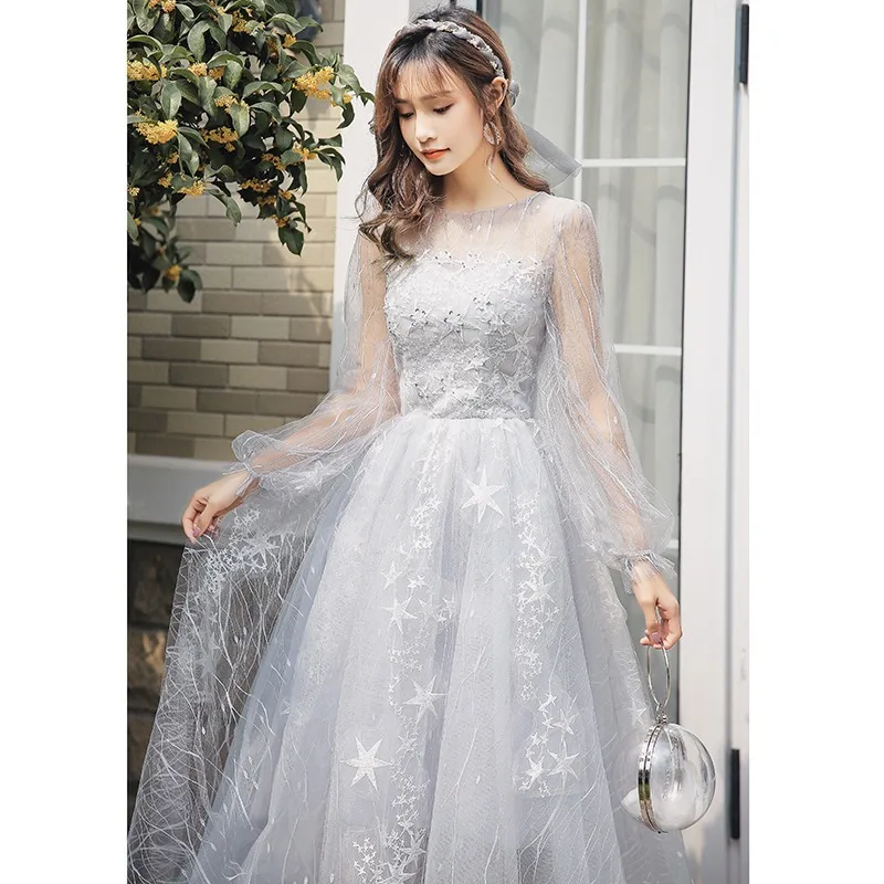 Elegant Grey Prom Gown for Women Summer Long Sleeved High-Low Skirt Evening Dresses A-Line Backless Female Party Vestido
Elegant Grey Prom Gown for Women Summer Long Sleeved High-Low Skirt Evening Dresses A-Line Backless Female Party Vestido