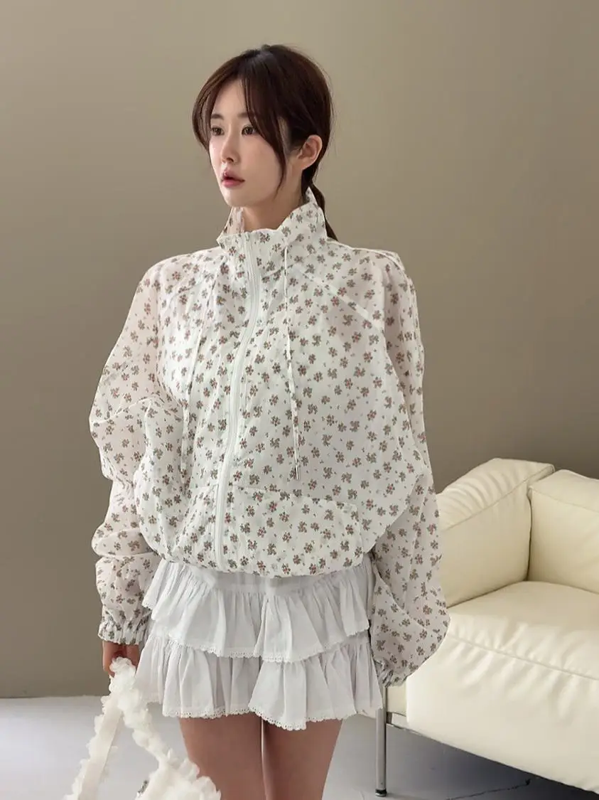 Ladies Lightweight Floral Print Coat Loose Fit Stand Collar Dstring Sweet Anti-Aging Sun Protection Top Commute Sle
Ladies Lightweight Floral Print Coat Loose Fit Stand Collar Dstring Sweet Anti-Aging Sun Protection Top Commute Sle
