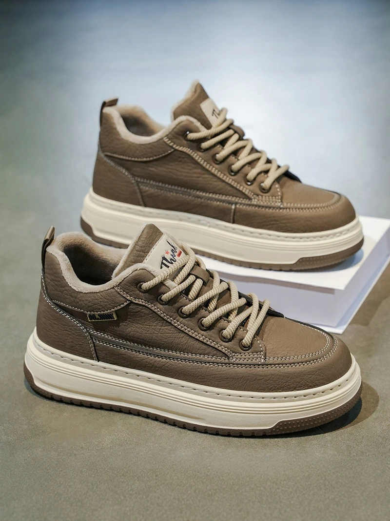 Men's Winter Fleece Lined Casual Shoes Thick Bottom Warm Cotton Shoes Retro British Style Sports Shoes Daily Wear Low Heel
Men's Winter Fleece Lined Casual Shoes Thick Bottom Warm Cotton Shoes Retro British Style Sports Shoes Daily Wear Low Heel