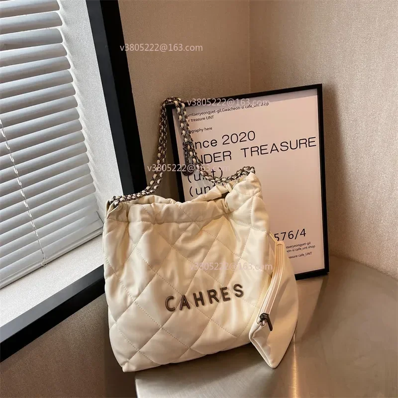 New Hot Sale Of The Season Vintage Large Capacity Casual Women's Shoulder Bag Diamond Grid Chain Bag Versatile Trash Bag with Ph
New Hot Sale Of The Season Vintage Large Capacity Casual Women's Shoulder Bag Diamond Grid Chain Bag Versatile Trash Bag with Ph