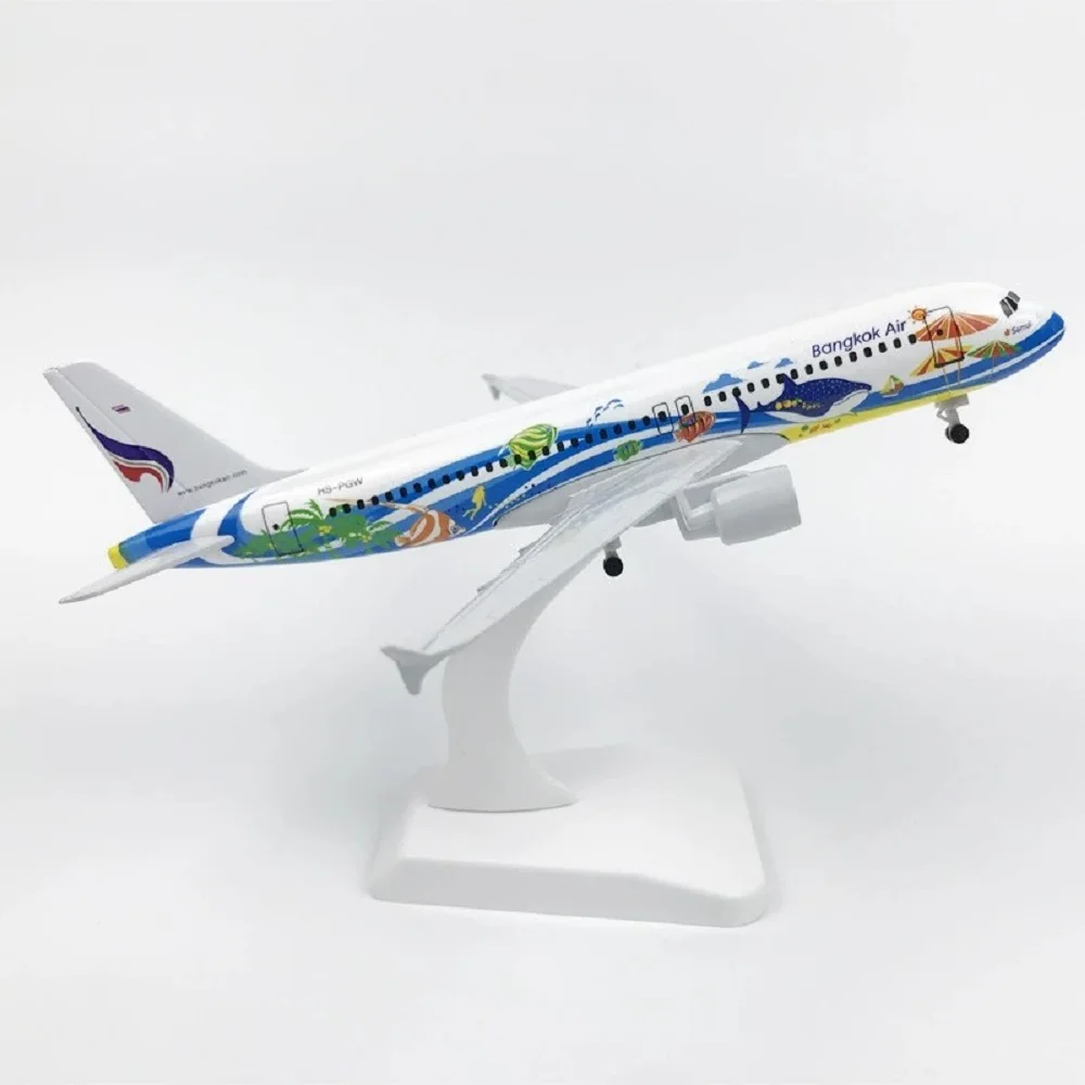 Игрушечный самолет, металлическая модель самолета, 20 см, A320, модель самолета Bangkok, реплика с шасси, материал из сплава, авиационная имитация Gif
Игрушечный самолет, металлическая модель самолета, 20 см, A320, модель самолета Bangkok, реплика с шасси, материал из сплава, авиационная имитация Gif