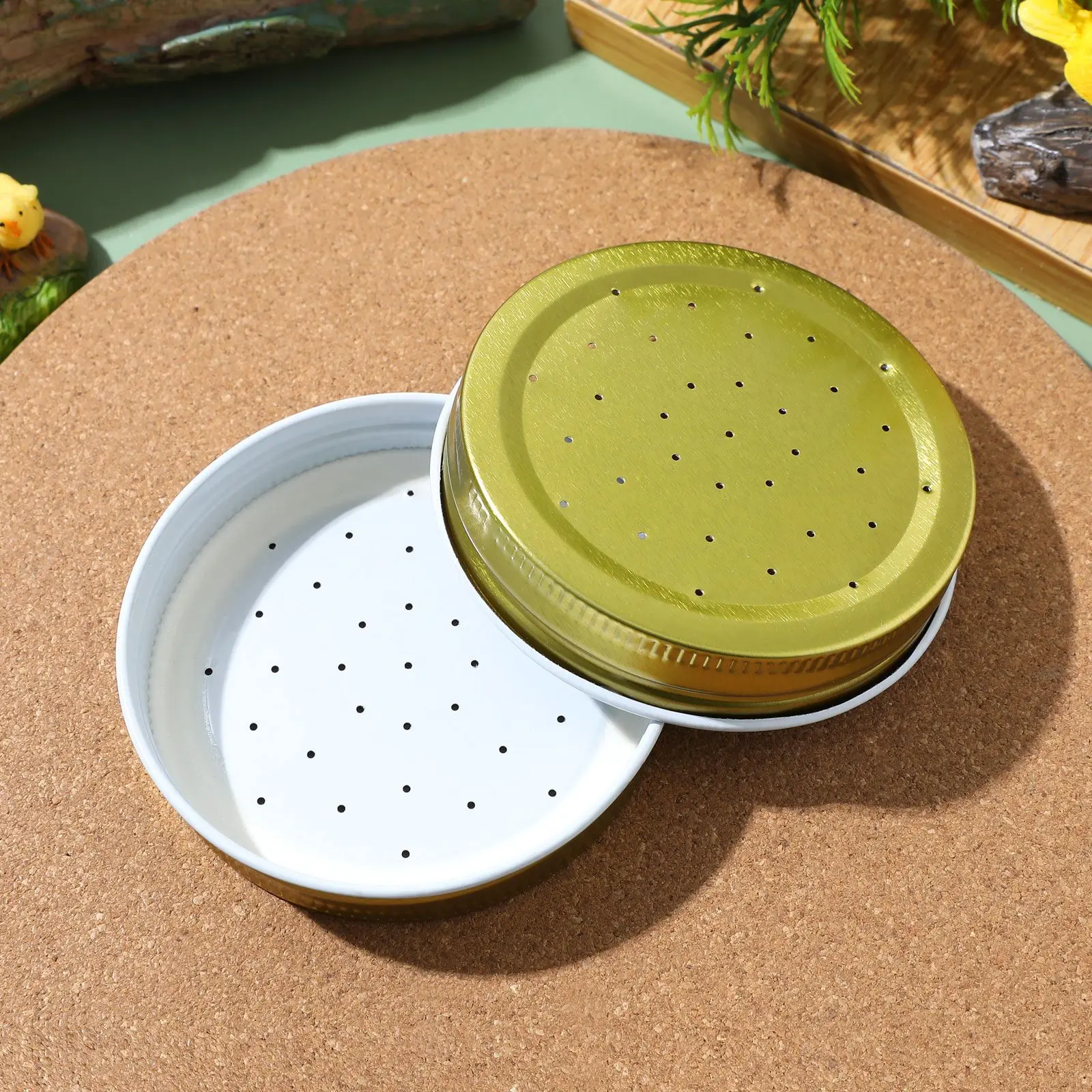 Bee Drinking Tool Honey Waterer Equipment Hive Drinking Honey Equipment Beekeeping Supplies Feeder Baby Baby Feeder for Beehive
Bee Drinking Tool Honey Waterer Equipment Hive Drinking Honey Equipment Beekeeping Supplies Feeder Baby Baby Feeder for Beehive
