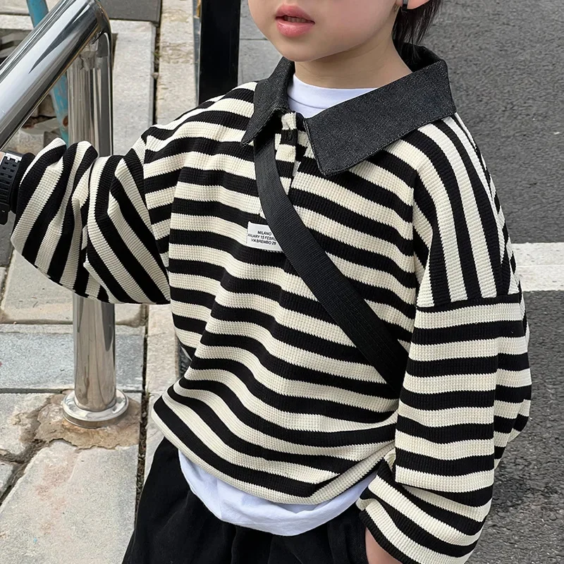 Spring and Summer New 2022 Boys' Polo Shirt Children's Striped Long Sleeve Fashionable T-shirt Baby Comfortable Top Fashion
Spring and Summer New 2022 Boys' Polo Shirt Children's Striped Long Sleeve Fashionable T-shirt Baby Comfortable Top Fashion