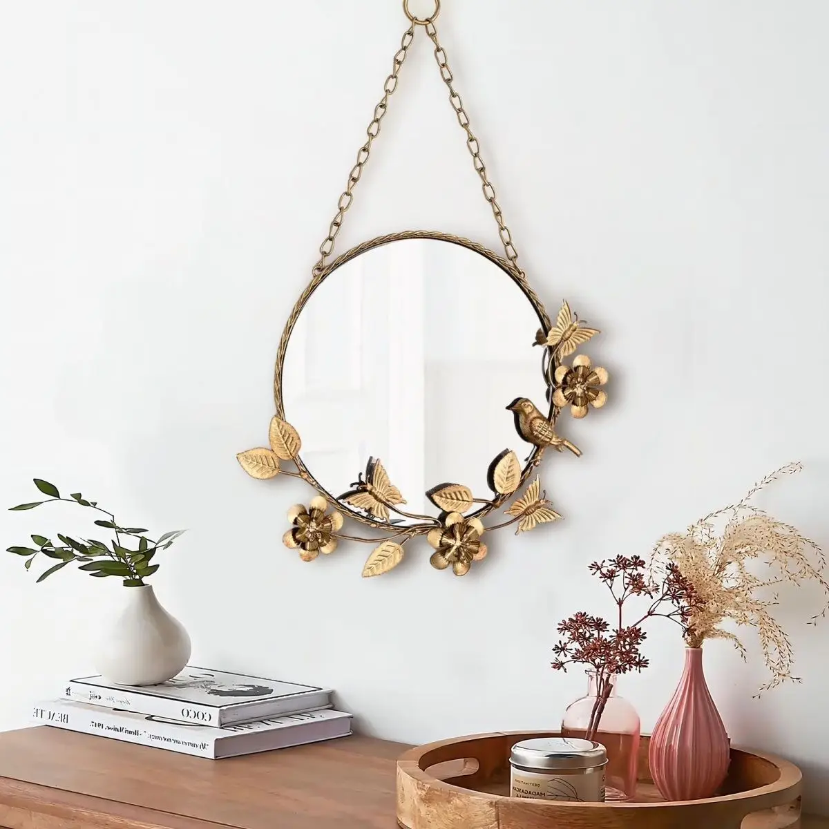 Metal flower and bird decorative mirror, wrought iron retro American mirror, retro wall hanging French style
Metal flower and bird decorative mirror, wrought iron retro American mirror, retro wall hanging French style