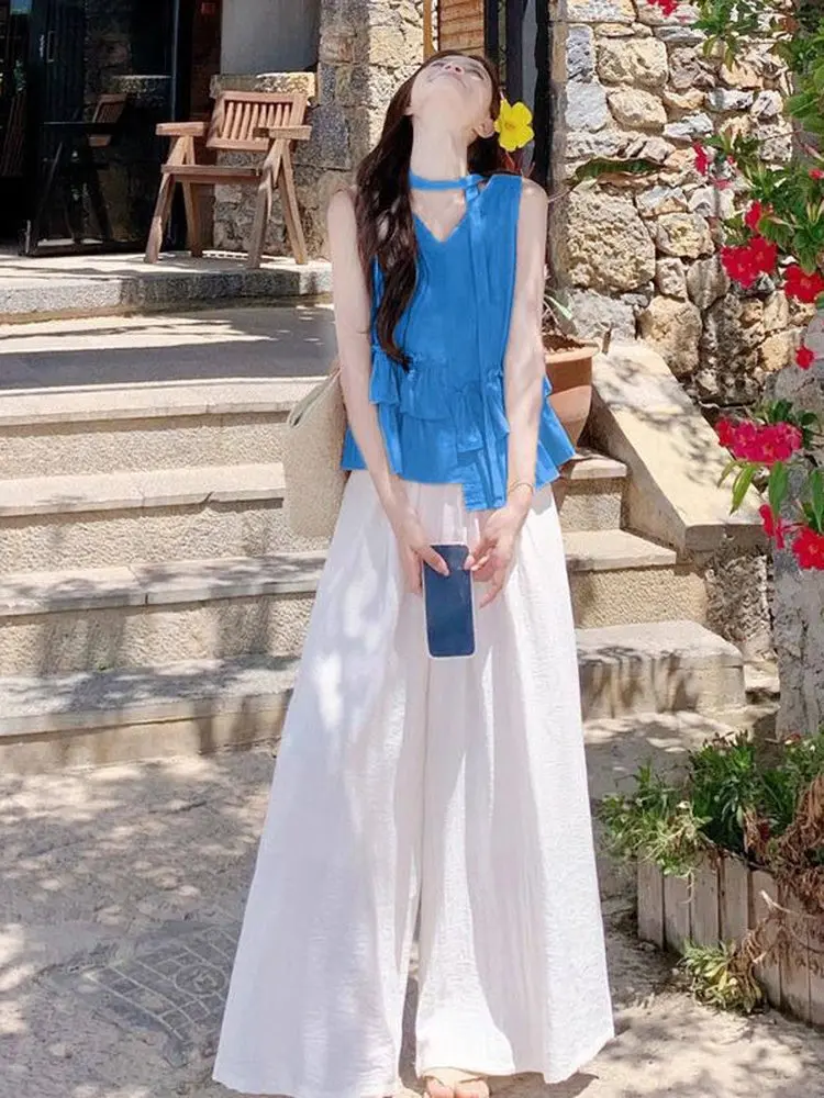 Summer Outfit Women's Blue Polka Dot Sleeveless Top Wide Leg Pants High Waist Dopaamine Set Breathable V-Neck Loose Fit Shirt
Summer Outfit Women's Blue Polka Dot Sleeveless Top Wide Leg Pants High Waist Dopaamine Set Breathable V-Neck Loose Fit Shirt