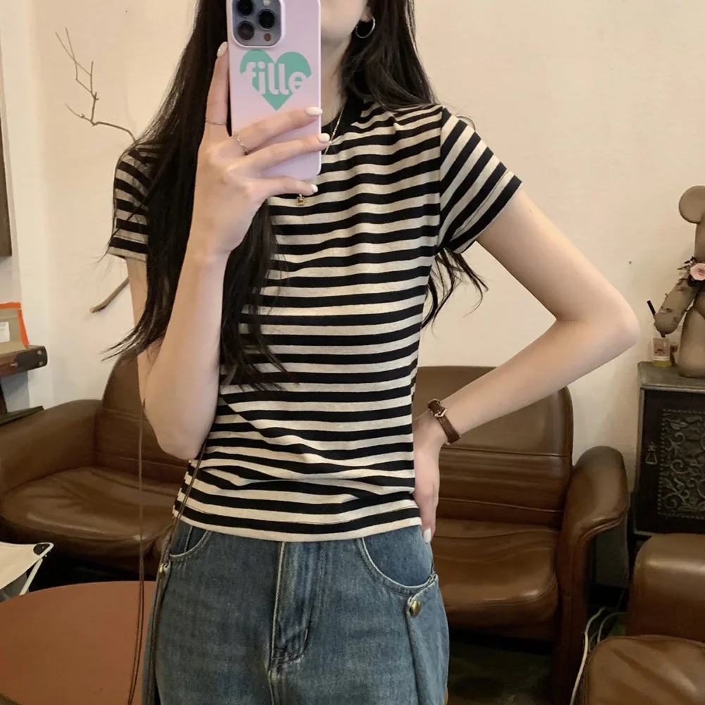 Stripe Pattern Pullover Club Outfit Female Fashion Retro T Shirt Club Outfit Moderate Elasticity Polyester Fabric
Stripe Pattern Pullover Club Outfit Female Fashion Retro T Shirt Club Outfit Moderate Elasticity Polyester Fabric