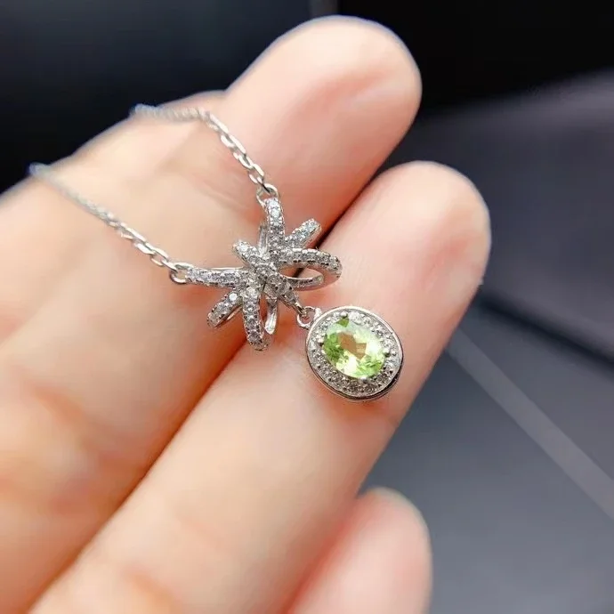 Подвеска из стерлингового серебра с драгоценными камнями Chrame 4 мм * 5 мм, подвеска из натурального перидота для вечеринки, ювелирные изделия из серебра 925 пробы с перидотом
Подвеска из стерлингового серебра с драгоценными камнями Chrame 4 мм * 5 мм, подвеска из натурального перидота для вечеринки, ювелирные изделия из серебра 925 пробы с перидотом