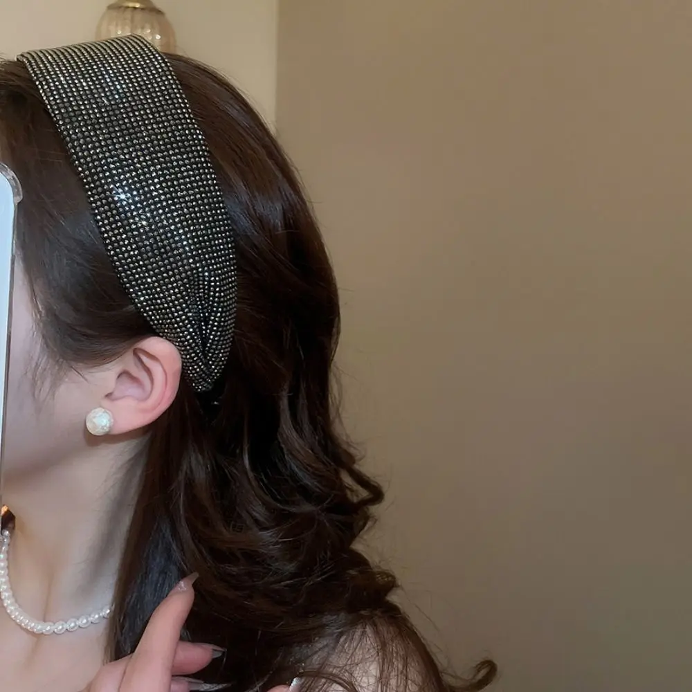 Hair Accessories Shiny Rhinestone Headband Headwear Retro Wide Edge Hairband Korean Style Face Wash Blingbling Hair Hoop Kids
Hair Accessories Shiny Rhinestone Headband Headwear Retro Wide Edge Hairband Korean Style Face Wash Blingbling Hair Hoop Kids
