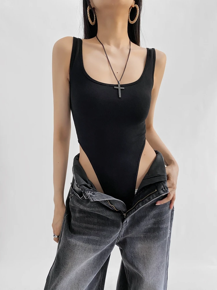 New Summer Women's Tank Top with Chest Pad Street Sle High Waist ort Pants Spicy Girl Outerwear Design Sensation Tank Top
New Summer Women's Tank Top with Chest Pad Street Sle High Waist ort Pants Spicy Girl Outerwear Design Sensation Tank Top