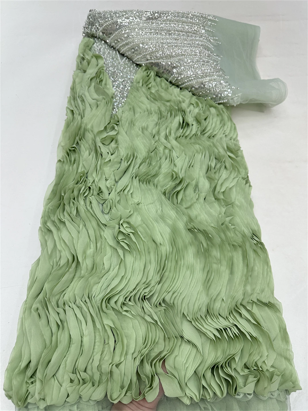 Luxury African Sequins Beaded Lace Fabric 2026 New High Quality Groom Nigerian Wedding Bridal Embroidery French Tulle Materials
Luxury African Sequins Beaded Lace Fabric 2026 New High Quality Groom Nigerian Wedding Bridal Embroidery French Tulle Materials