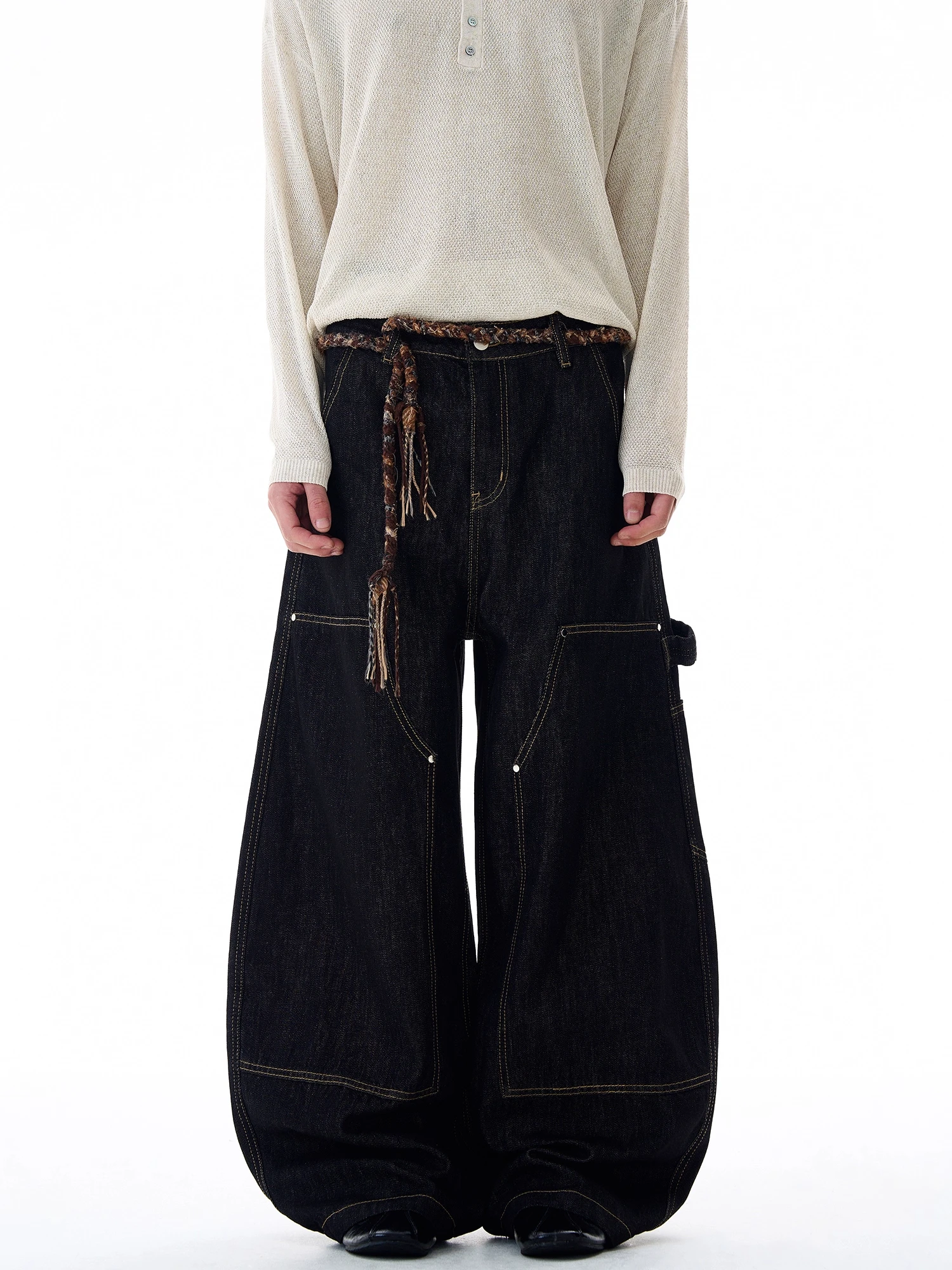 Джинсы в американском ретро-стиле, свободные, широкие, повседневные, унисекс, с двойными штанинами, удобные
Джинсы в американском ретро-стиле, свободные, широкие, повседневные, унисекс, с двойными штанинами, удобные