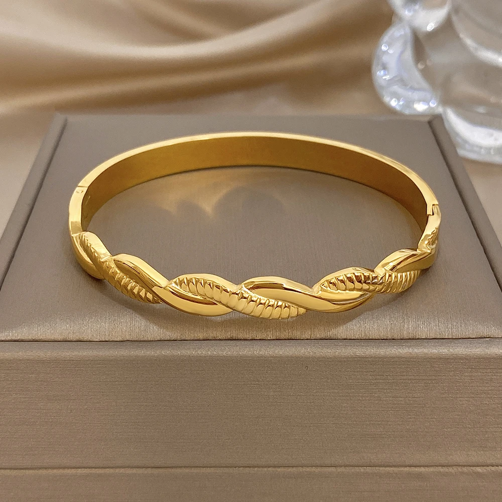 DODOHAO Unique Twisted Geometric Waterproof Stainless Steel Bangle for Women Fashion Gold Spring Bracelet Holiday Jewelry Gift
DODOHAO Unique Twisted Geometric Waterproof Stainless Steel Bangle for Women Fashion Gold Spring Bracelet Holiday Jewelry Gift