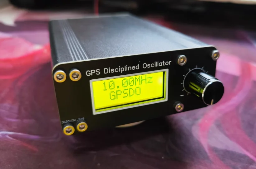 GPSDO 10MHz Signal Source Positioning SystemSquare Wave GPS Disciplined Oscillator
GPSDO 10MHz Signal Source Positioning SystemSquare Wave GPS Disciplined Oscillator