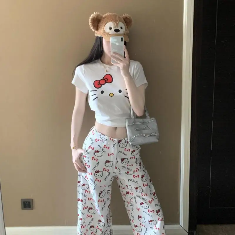 New Style Hello Kittys College Style Short T Shirt Sanrio Fashion Design Sense Girl Student Cartoon Summer Hot Style Slim Look
New Style Hello Kittys College Style Short T Shirt Sanrio Fashion Design Sense Girl Student Cartoon Summer Hot Style Slim Look