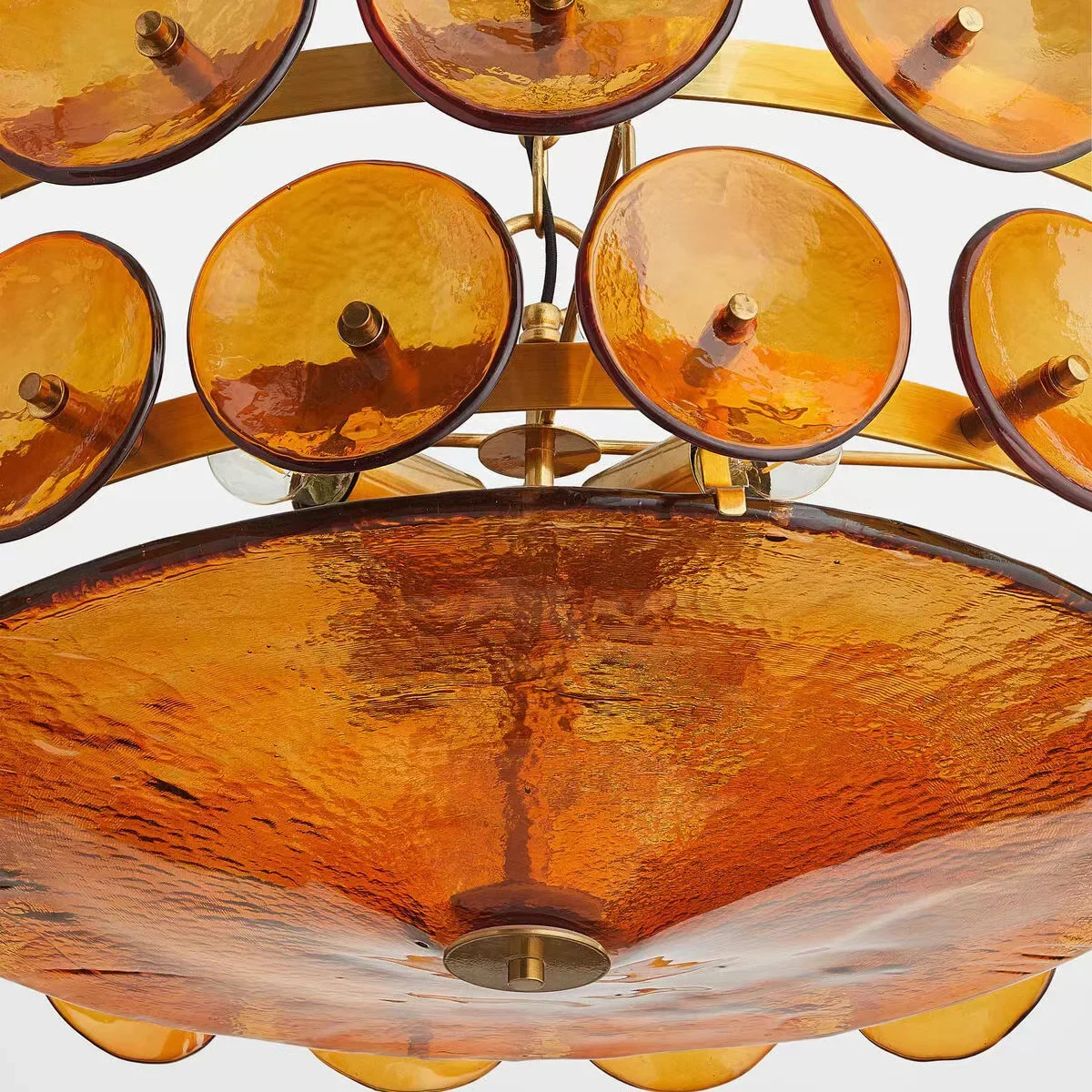 ForFrench retro design brown glass living room light new American simple bedroom light luxury dining room
ForFrench retro design brown glass living room light new American simple bedroom light luxury dining room