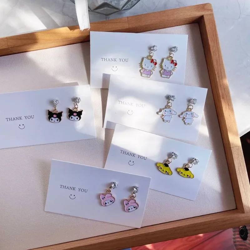 Серьги Sanrio с милыми героями мультфильмов — серебряные серьги Hello Kitty, Melody, Kuromi, Cinnamoroll в стиле аниме 925 пробы для девочек, подарок
Серьги Sanrio с милыми героями мультфильмов — серебряные серьги Hello Kitty, Melody, Kuromi, Cinnamoroll в стиле аниме 925 пробы для девочек, подарок
