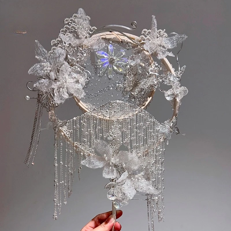 Baby's breath half-covered national style fan handmade wedding fan gift
Baby's breath half-covered national style fan handmade wedding fan gift