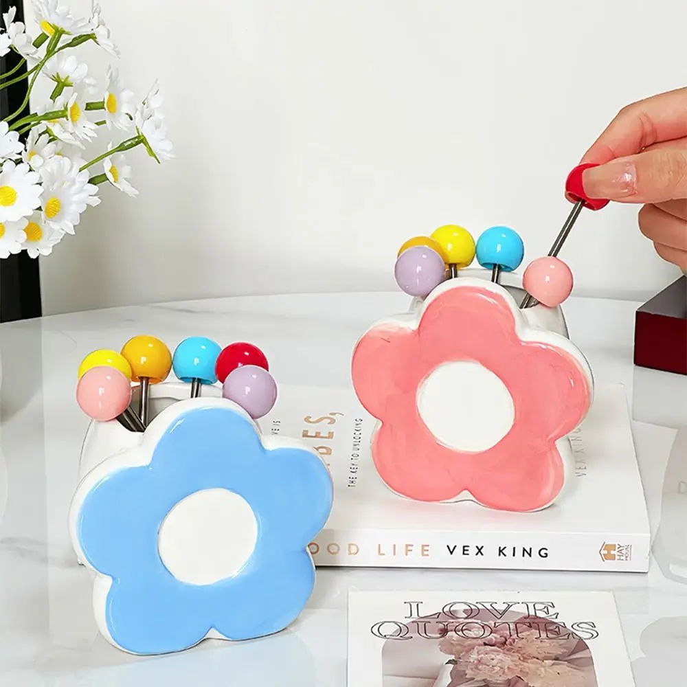 Портативная вилка для фруктов из нержавеющей стали, декоративная красочная вилка для фруктов в форме цветка, набор удобных ручек, многоразовые вилки для десерта
Портативная вилка для фруктов из нержавеющей стали, декоративная красочная вилка для фруктов в форме цветка, набор удобных ручек, многоразовые вилки для десерта