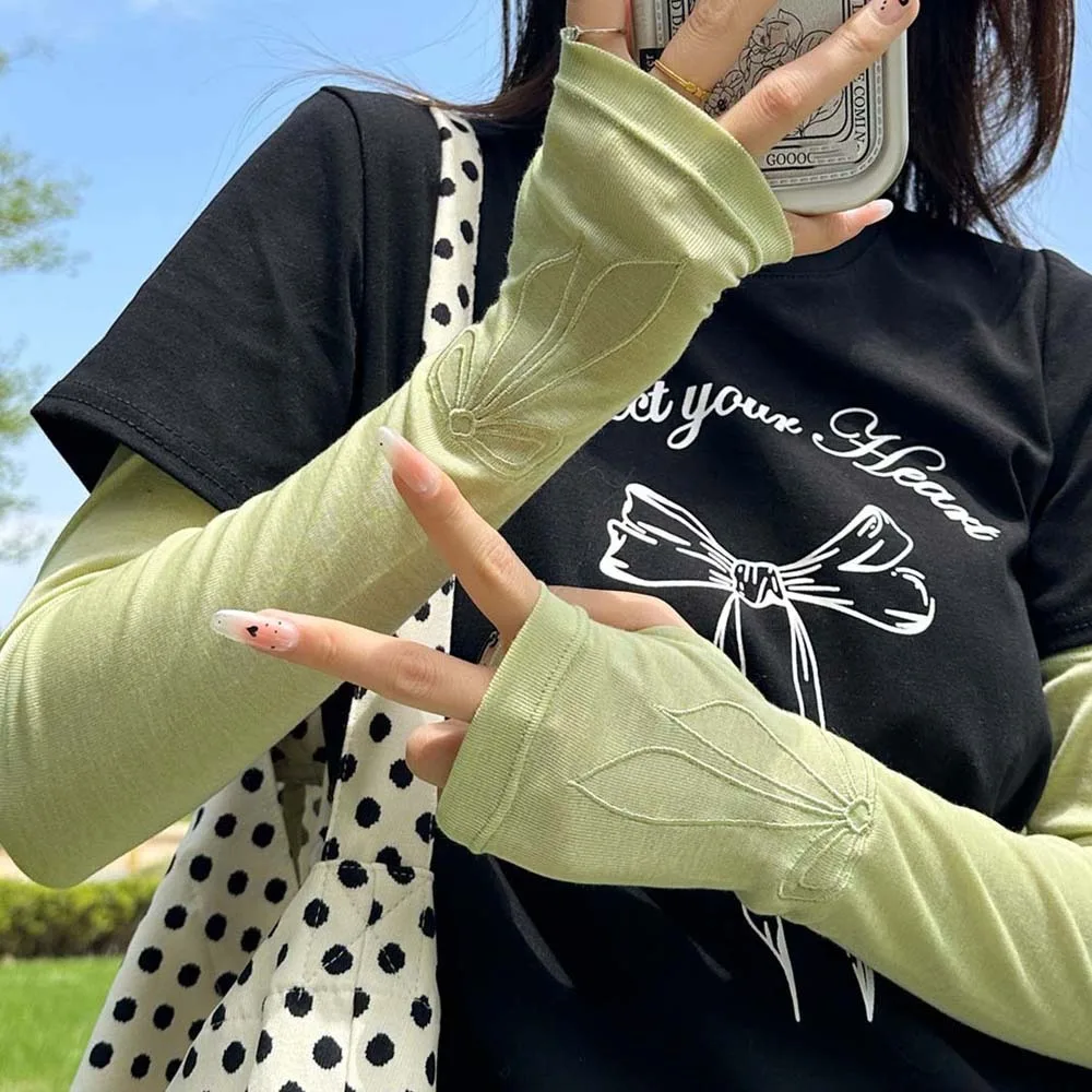 Sweet Bow Ice Sleeves Korean Style Anti-UV Breathable Long Arm Sleeves Sweat-absorption Sun Protection Arm Sunscreen Covers
Sweet Bow Ice Sleeves Korean Style Anti-UV Breathable Long Arm Sleeves Sweat-absorption Sun Protection Arm Sunscreen Covers