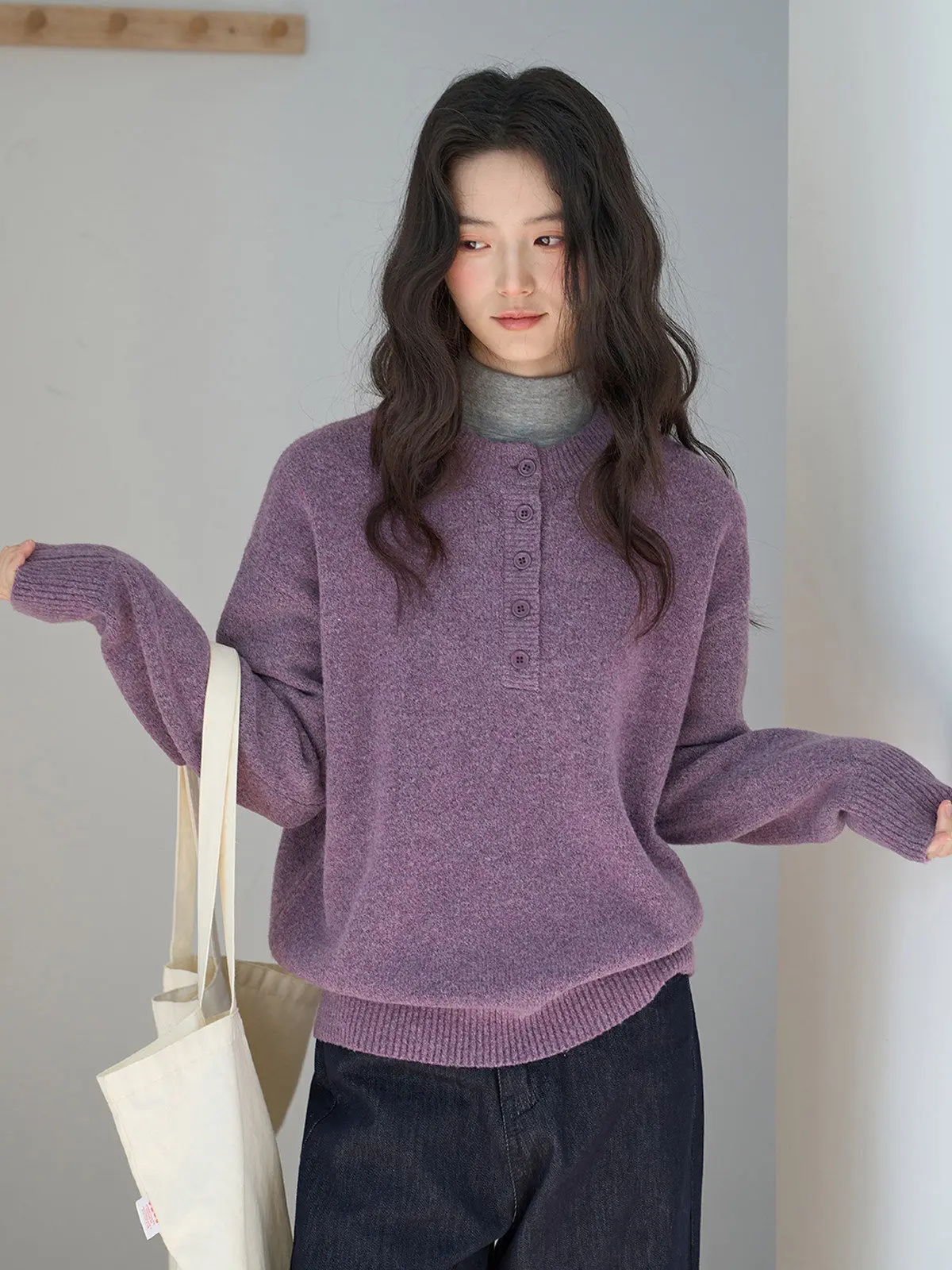 Женский зимний свитер MoZao Purple Henry Collar, мягкий, утепленный, вязаный, свободного кроя, теплый, для ношения под одеждой, из смесового полиэстера
Женский зимний свитер MoZao Purple Henry Collar, мягкий, утепленный, вязаный, свободного кроя, теплый, для ношения под одеждой, из смесового полиэстера