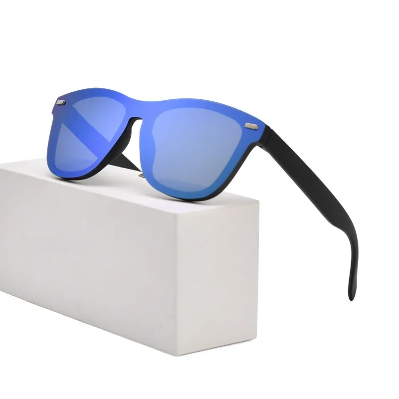 sunglasses round frame, Japanese and Korean polarized driving, driving fishing outdoors, sports sunglasses
sunglasses round frame, Japanese and Korean polarized driving, driving fishing outdoors, sports sunglasses