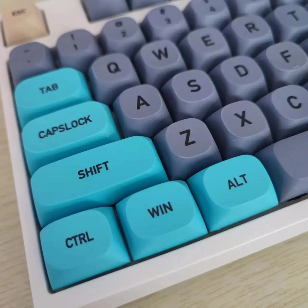 Small full set of thermal sublimation PBT mechanical keyboard digital area small keycap blackout keycap original height
Small full set of thermal sublimation PBT mechanical keyboard digital area small keycap blackout keycap original height