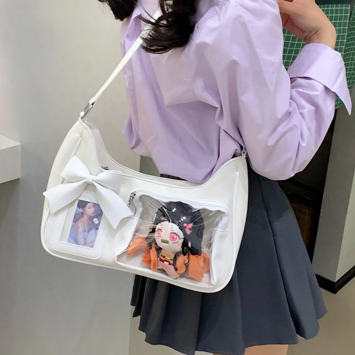 New Niche Design Y2K Comic Exhibition Crossbody Bag Fashionable and Beautiful JK Uniform Shoulder Bag Sweet Cool Ulzzang Ita Bag
New Niche Design Y2K Comic Exhibition Crossbody Bag Fashionable and Beautiful JK Uniform Shoulder Bag Sweet Cool Ulzzang Ita Bag