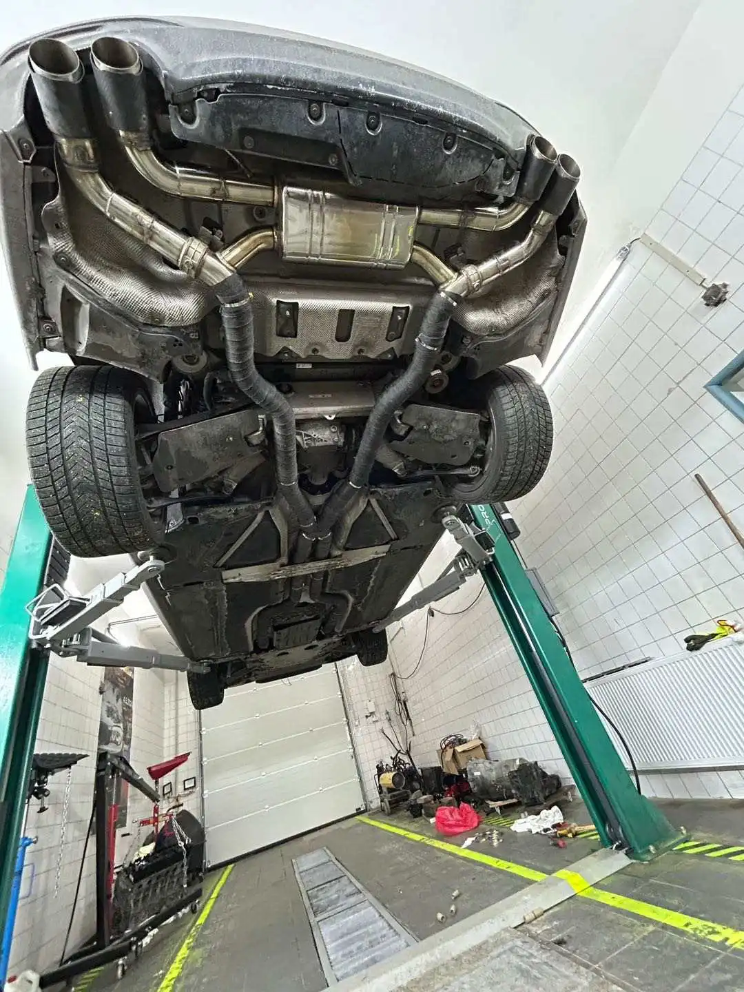 Выхлопная система HMD для BMW M550i G30 4.4T, Catback, нержавеющая сталь SS304, электронный клапан, ручная сварка TIG, отличное качество
Выхлопная система HMD для BMW M550i G30 4.4T, Catback, нержавеющая сталь SS304, электронный клапан, ручная сварка TIG, отличное качество