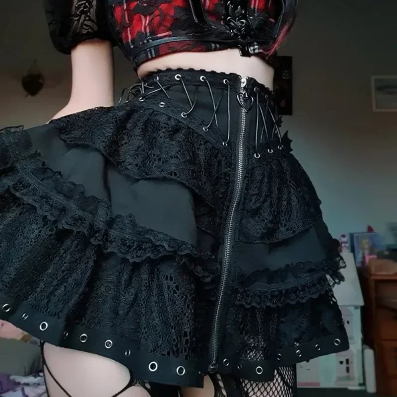 Gothic Skater Punk Vintage High Wasit Skirt Women's Zipper Front Japanese Style Kawaii Black Harajuku Cosplay Mini Skirts
Gothic Skater Punk Vintage High Wasit Skirt Women's Zipper Front Japanese Style Kawaii Black Harajuku Cosplay Mini Skirts