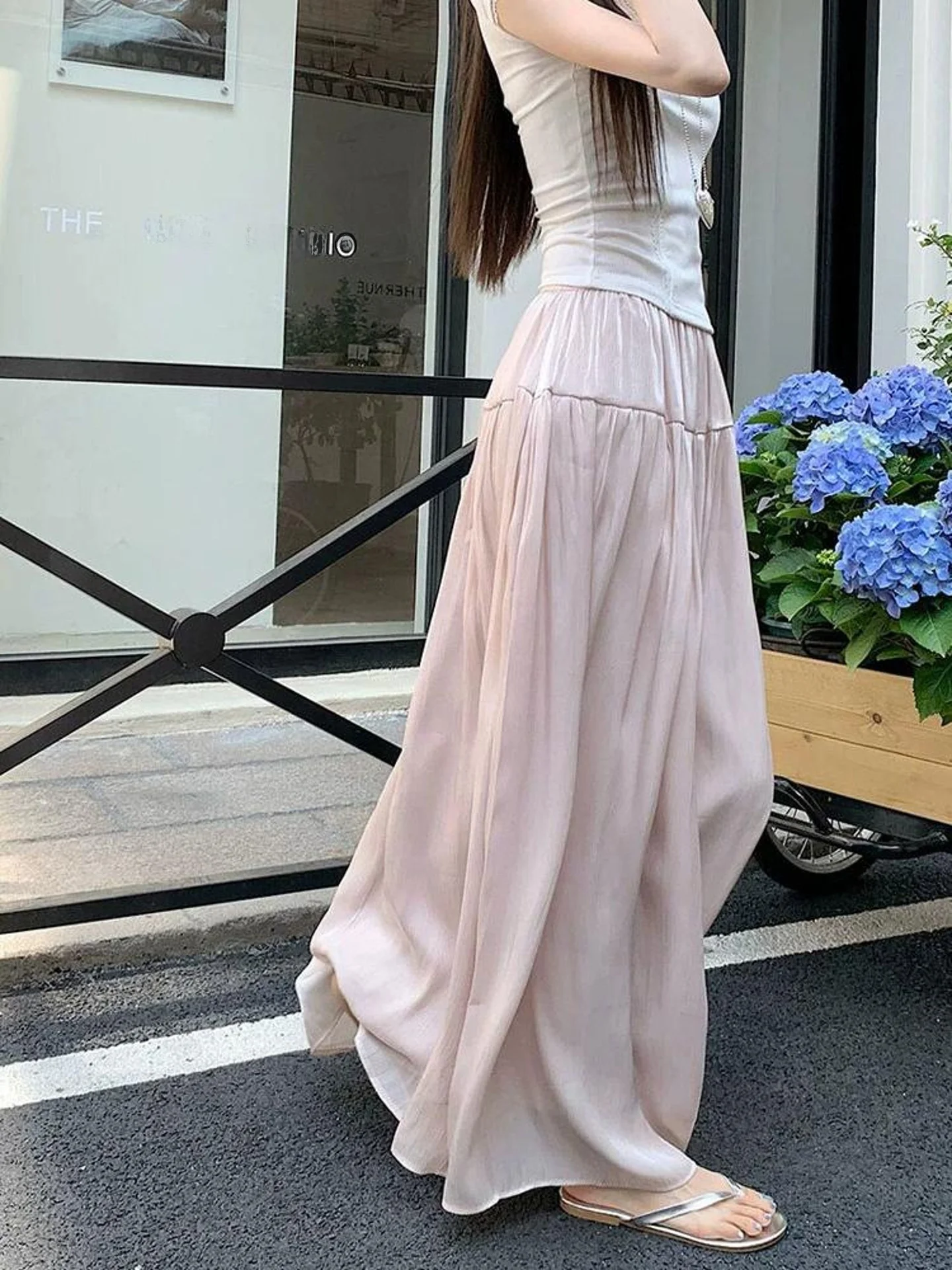 High Waist A-Line Midi Skirt Korean Style Summer 2026 Chic Splice Half Body Skirt Women's Fashionable Versatile Long Skirt
High Waist A-Line Midi Skirt Korean Style Summer 2026 Chic Splice Half Body Skirt Women's Fashionable Versatile Long Skirt