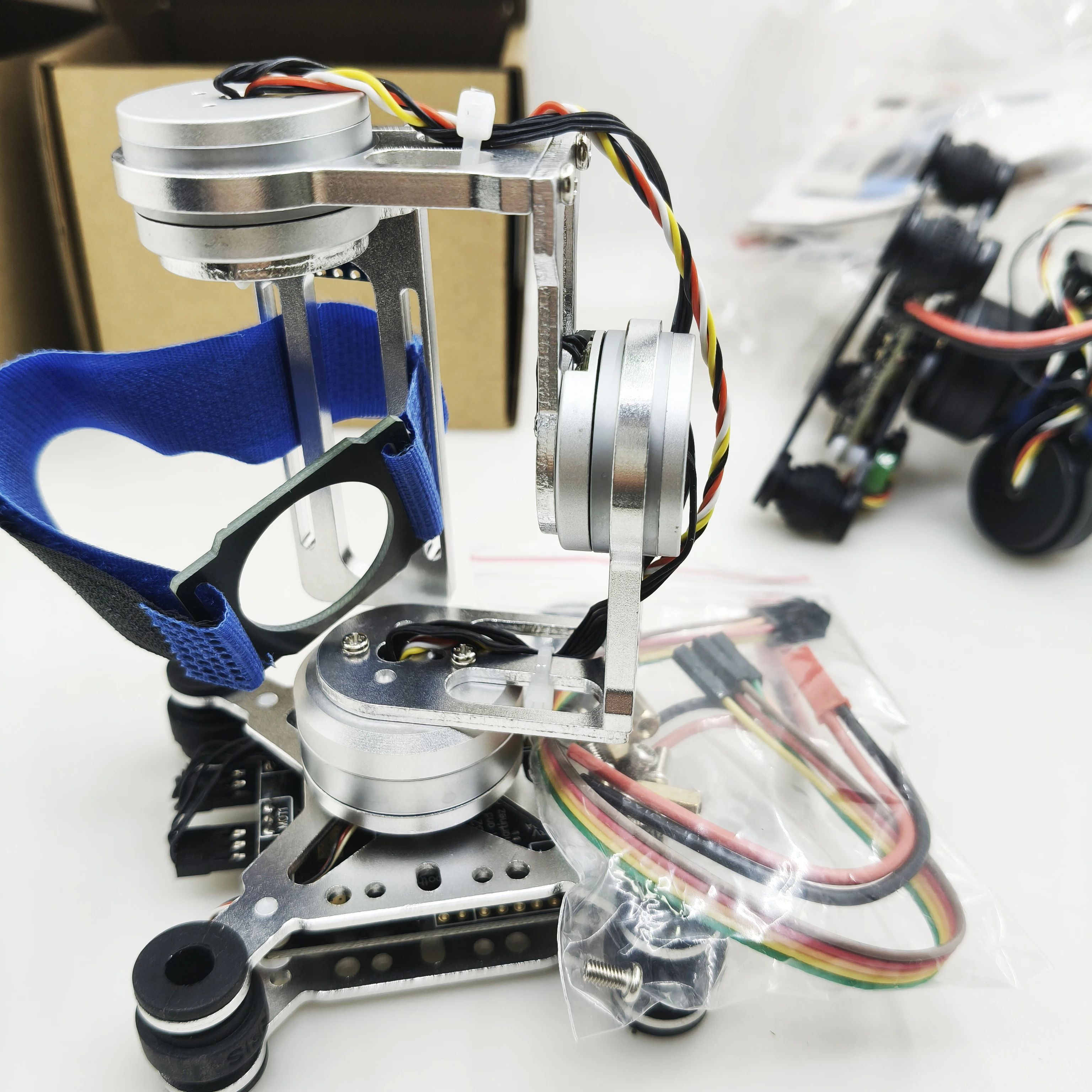Happy 3-Axis Brushless Gimbal Camera Mount &32bit Storm32 Controller Broad For Gopro3/Gopro4/SJ4000/Xiaomi FPV Camera Drone
Happy 3-Axis Brushless Gimbal Camera Mount &32bit Storm32 Controller Broad For Gopro3/Gopro4/SJ4000/Xiaomi FPV Camera Drone
