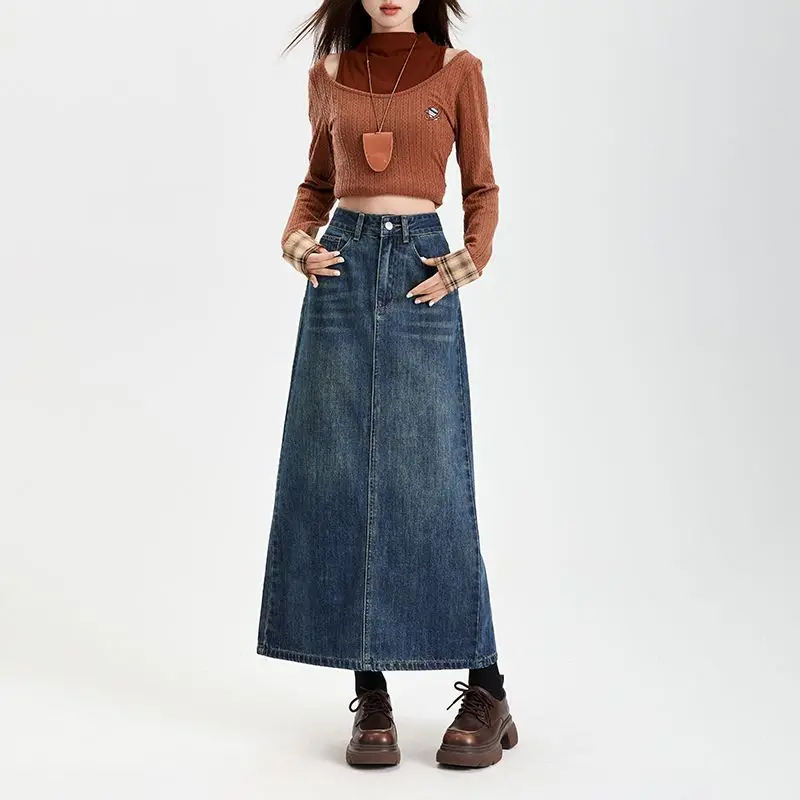 Vintage Embroidery Back Pocket High Waist Denim Skirt 2025 New Mid-Length Slimming Hip-Wrapped Split Skirt
Vintage Embroidery Back Pocket High Waist Denim Skirt 2025 New Mid-Length Slimming Hip-Wrapped Split Skirt